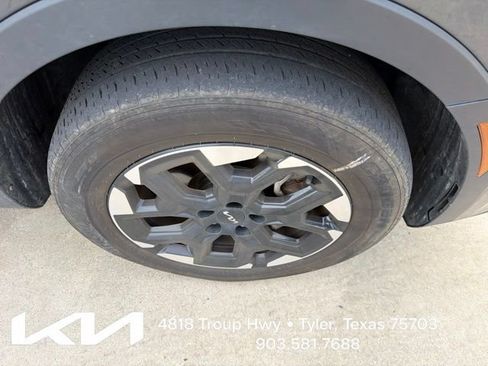 Certified 2025 Kia Sorento S w/ Panoramic Sunroof Package FWD image 14