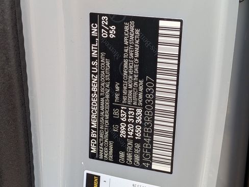 Certified 2024 Mercedes-Benz GLE 350 4MATIC w/ AMG Line Exterior image 24