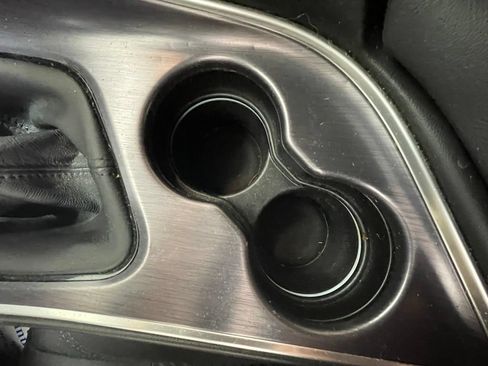 Used 2018 Dodge Challenger R/T RWD image 18