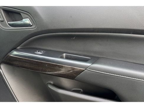 Used 2020 GMC Canyon SLE image 18