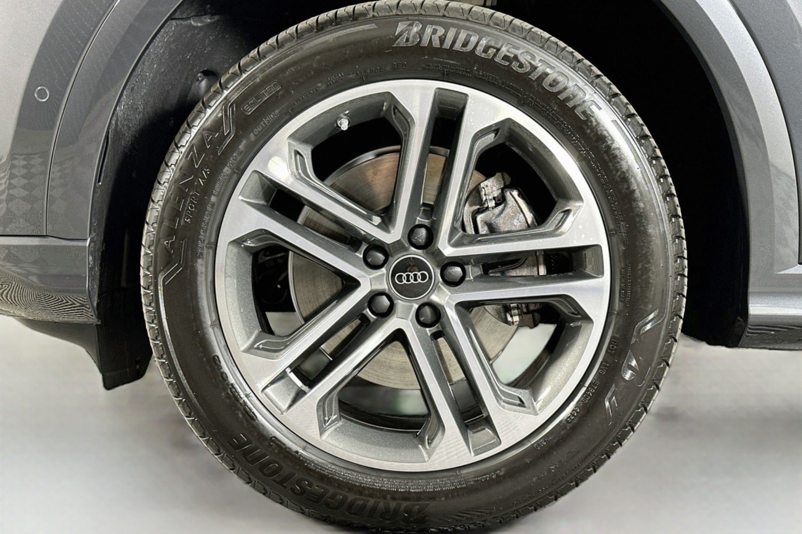 Used 2026 Audi Q5 Premium Plus w/ Premium Plus AWD/4WD image 11