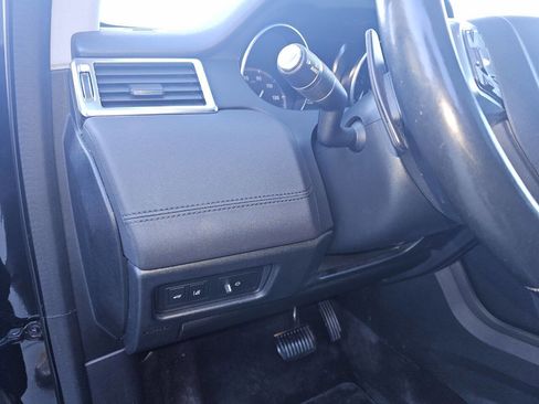 Used 2019 Land Rover Discovery Sport HSE image 23