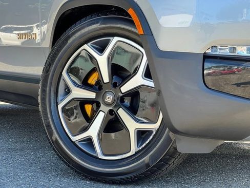 Used 2024 Rivian R1S Adventure AWD/4WD image 2