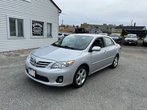 Used 2013 Toyota Corolla LE Special Edition image 3