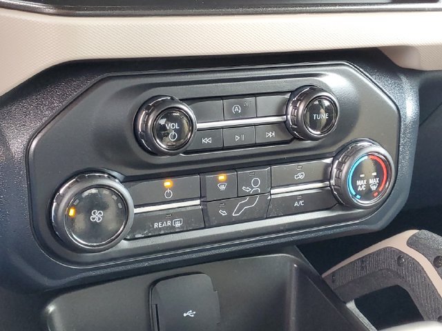 Used 2021 Ford Bronco Big Bend w/ Sasquatch Package AWD/4WD image 22