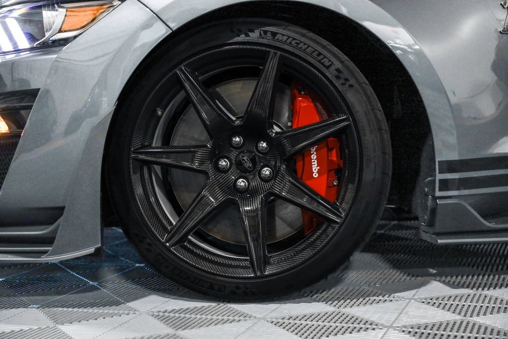 Used 2022 Ford Mustang Shelby GT500 w/ Carbon Fiber Track Pack RWD image 13