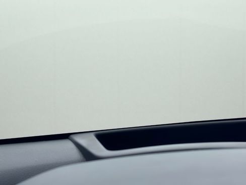 Used 2018 Honda Accord Touring image 28