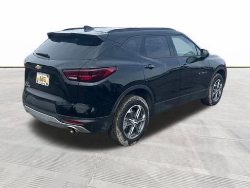Used 2025 Chevrolet Blazer LT w/ Convenience Package image 8