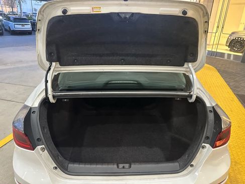 Used 2022 Honda Insight EX image 13