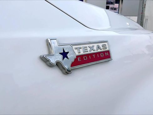 Used 2018 Ford F350 XL w/ Power Equipment Group RWD image 9