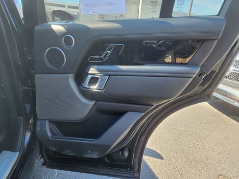 Used 2021 Land Rover Range Rover Westminster Edition image 23