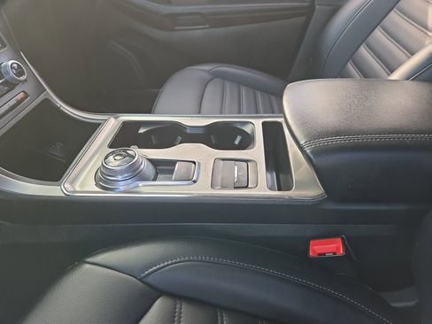 Certified 2022 Ford Edge SEL w/ Convenience Package image 22