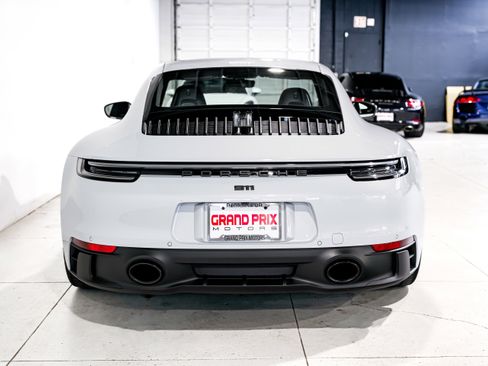 Used 2023 Porsche 911 Carrera GTS image 5