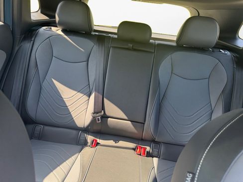 New 2025 Volkswagen Tiguan SE R-Line image 12