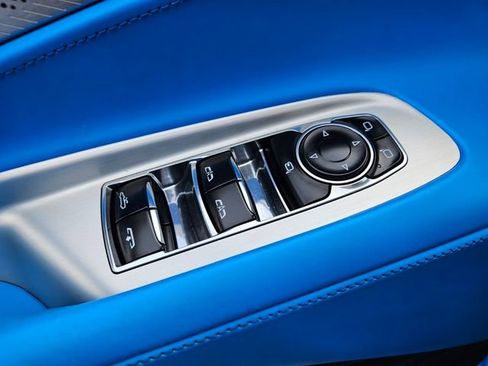 Used 2022 Chevrolet Corvette Stingray Premium Conv w/ Z51 Performance Package image 26