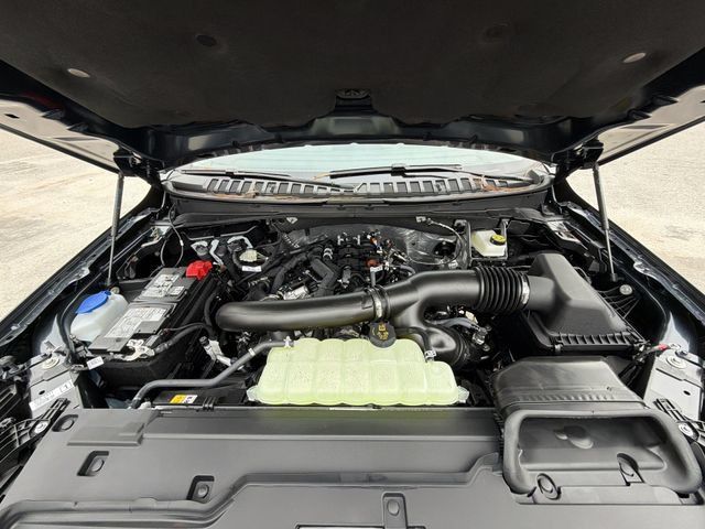 New 2025 Lincoln Navigator Reserve AWD/4WD image 28