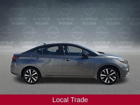 Used 2022 Nissan Versa SR w/ Trunk Package image 7