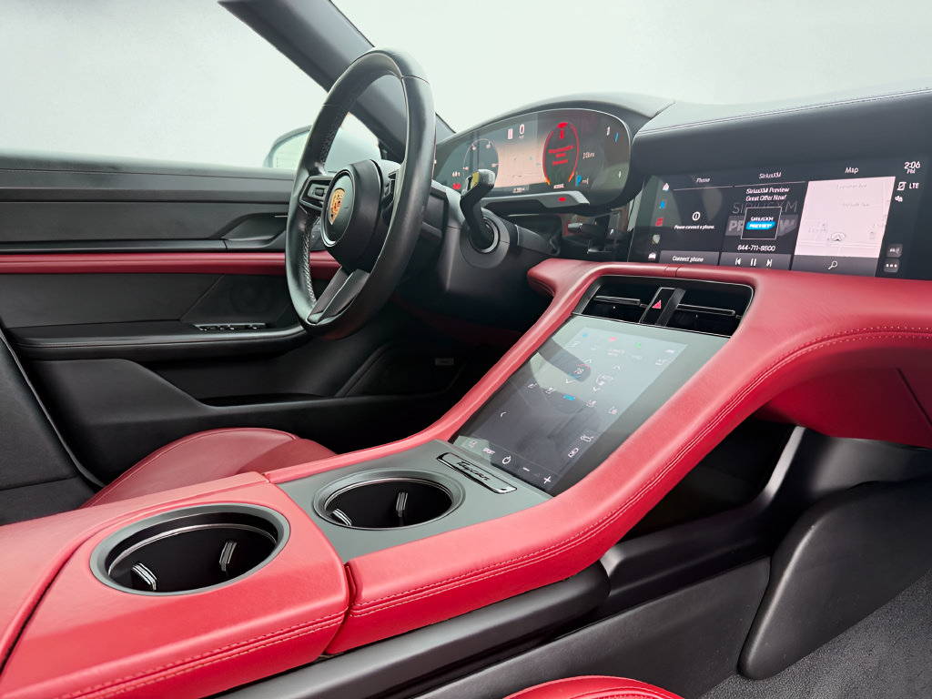 Used 2022 Porsche Taycan RWD image 56