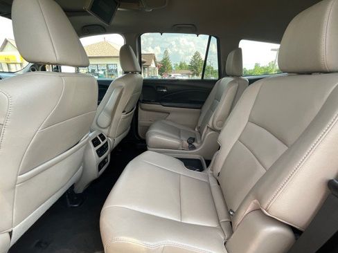Used 2021 Honda Pilot Touring image 32