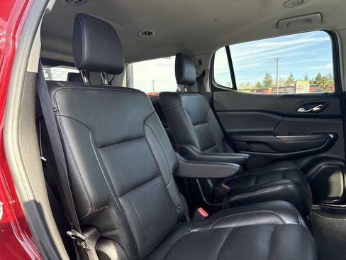 Used 2018 GMC Acadia SLT image 23