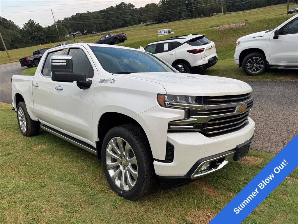 Used 2020 Chevrolet Silverado 1500 High Country w/ Technology Package AWD/4WD image 1