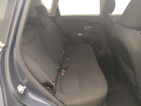 Used 2015 Kia Soul ! FWD image 19
