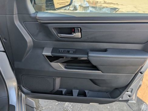 Used 2024 Toyota Tundra Limited image 36