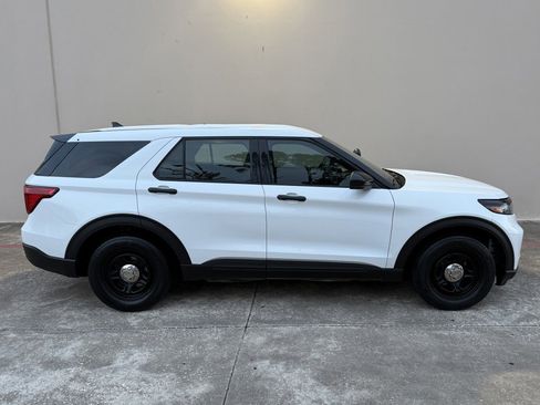 Used 2020 Ford Explorer 4WD Police Interceptor image 2