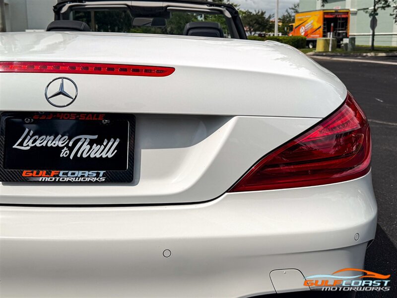 Used 2019 Mercedes-Benz SL 550 w/ Driver Assistance Package image 53