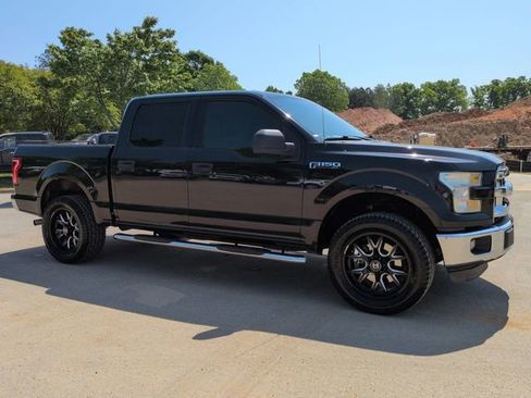 Used 2015 Ford F150 XLT RWD image 2
