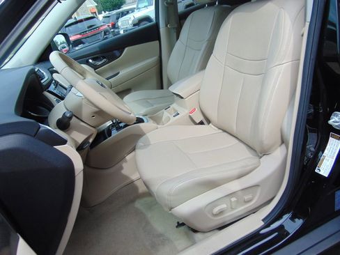 Used 2015 Nissan Rogue SL image 17