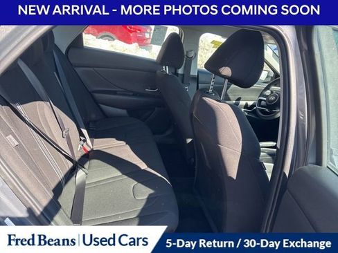Certified 2024 Hyundai Elantra SEL image 11