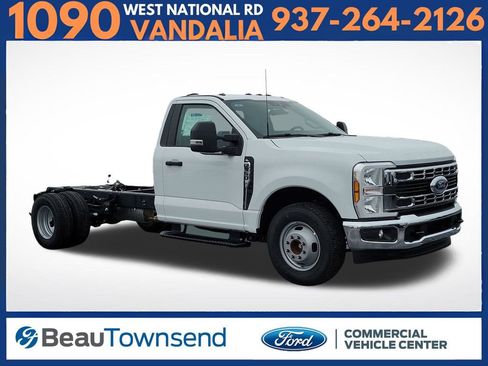 New 2026 Ford F350 XL w/ XL Chrome Package image 1