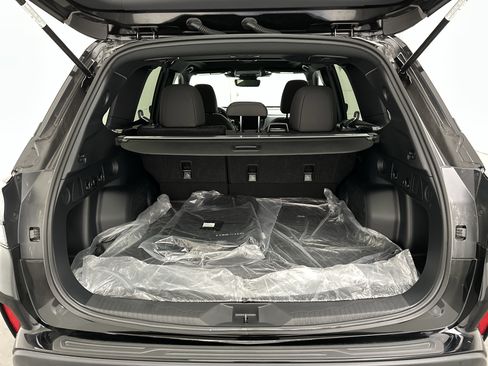 Used 2026 Subaru Forester Premium AWD/4WD image 8