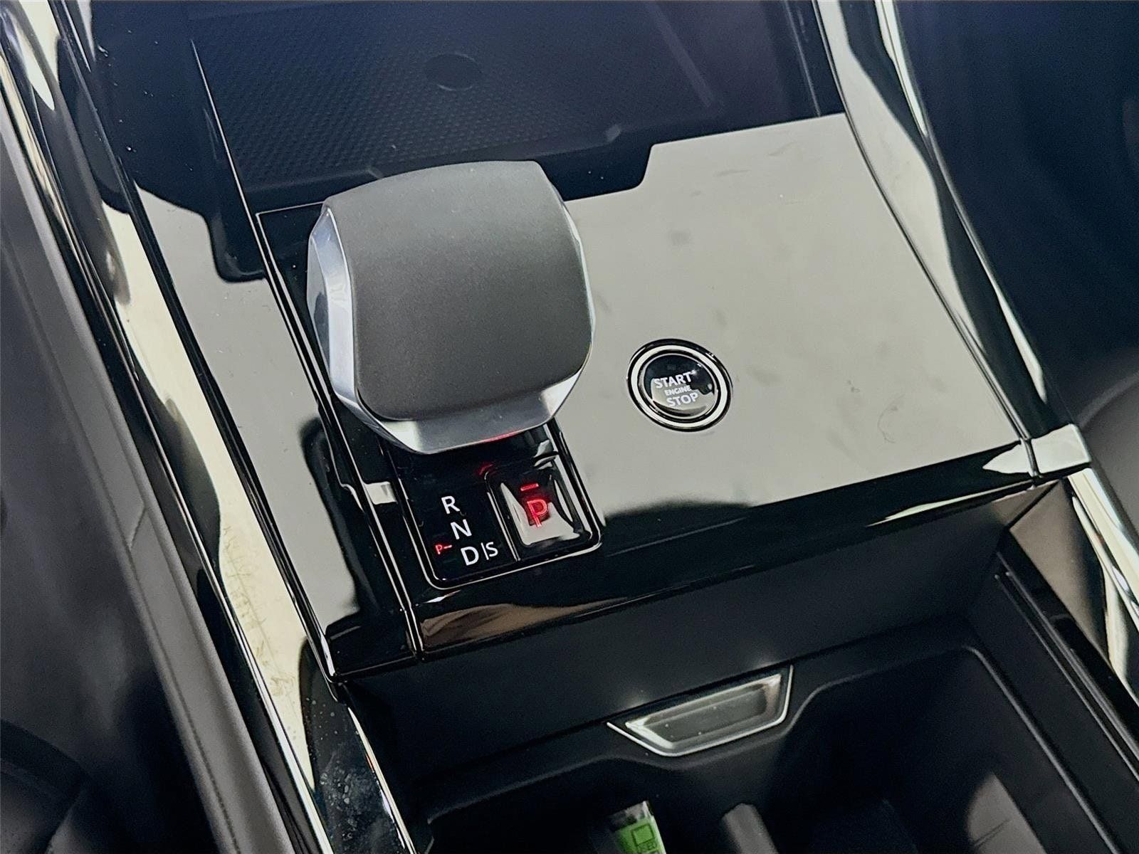 New 2026 Land Rover Range Rover Sport Dynamic SE AWD/4WD image 19
