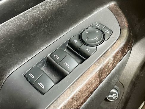 Used 2022 GMC Acadia Denali w/ Denali Ultimate Package AWD/4WD image 18