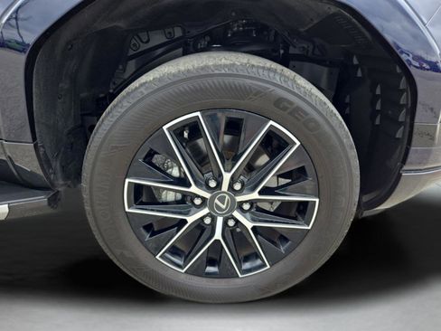 Used 2024 Lexus GX 550 w/ Accessory Package (2T) image 32