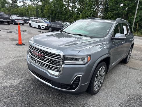 Used 2021 GMC Acadia Denali w/ Denali Ultimate Package AWD/4WD image 4