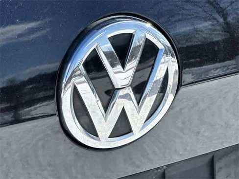 Used 2019 Volkswagen Golf Alltrack SE image 18