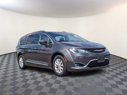 Used 2018 Chrysler Pacifica Touring-L