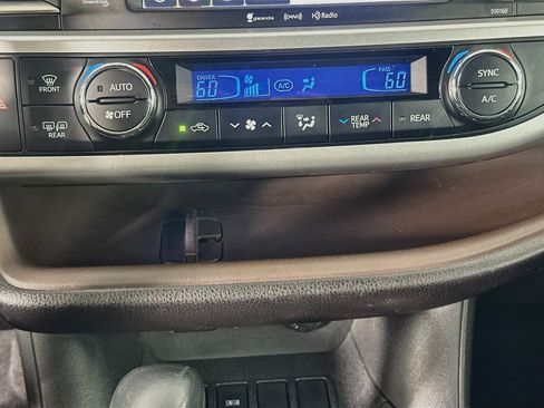 Used 2016 Toyota Highlander Limited FWD image 24