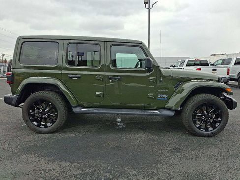 Used 2021 Jeep Wrangler Unlimited Sahara w/ Cold Weather Group image 7