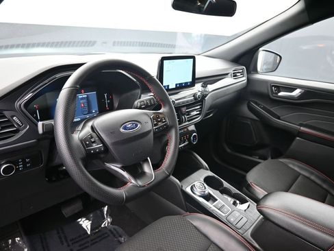 Used 2025 Ford Escape ST-Line AWD/4WD image 19