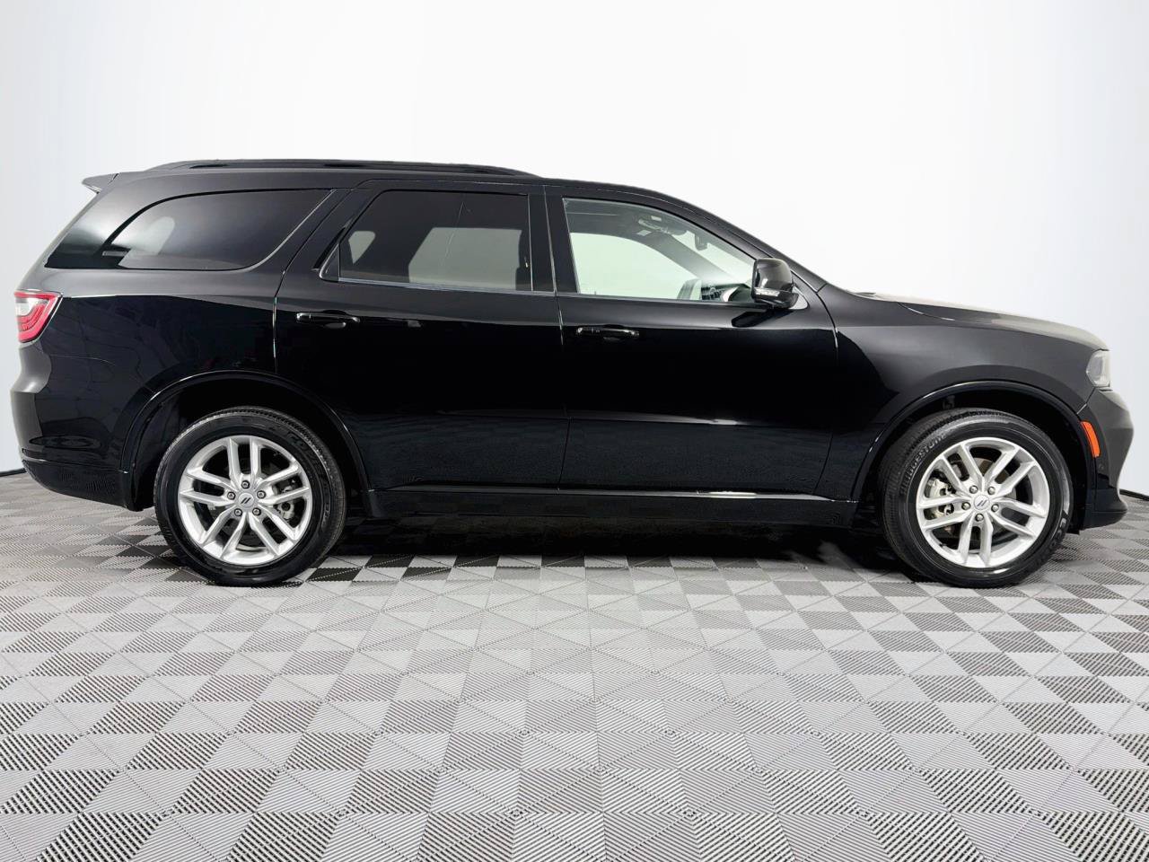 Used 2025 Dodge Durango GT AWD/4WD image 26