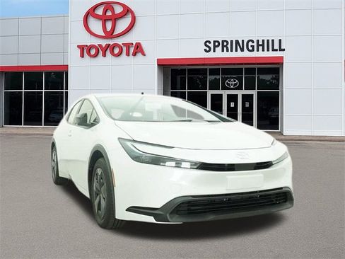 New 2026 Toyota Prius LE image 30