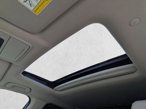 Used 2025 Honda CR-V EX image 15
