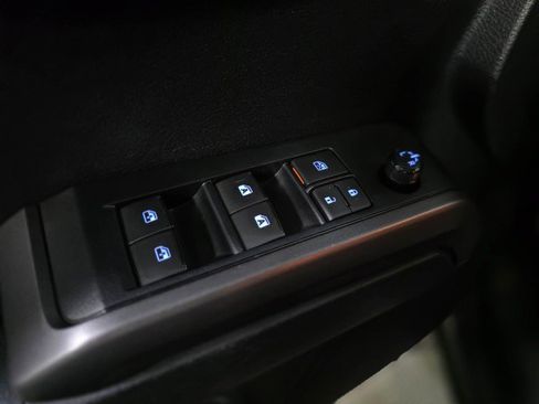 Used 2022 Toyota Tacoma TRD Sport w/ Technology Package image 30