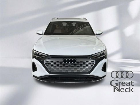 Used 2024 Audi Q8 e-tron Premium Plus w/ Premium Plus Package AWD/4WD image 21