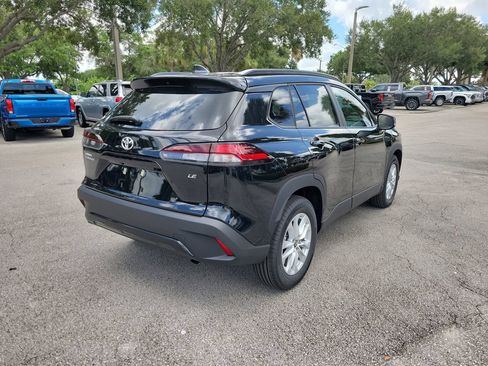 Used 2026 Toyota Corolla Cross LE w/ Moonroof Package FWD image 3