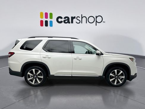 Used 2025 Honda Pilot Elite image 6